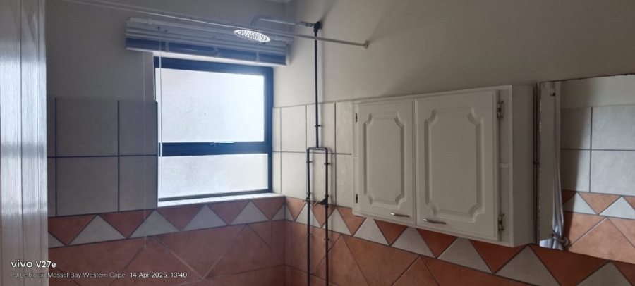 To Let 2 Bedroom Property for Rent in Hartenbos Central Western Cape